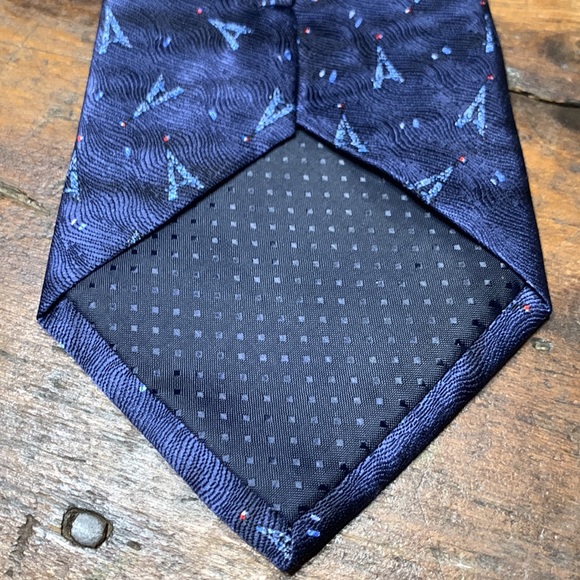 ROGER L. PARIS EIFFEL TOWER NECKTIE - Picture 10 of 11